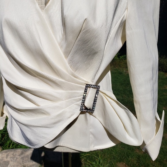 Vintage Wrap Top - Picture 5 of 9